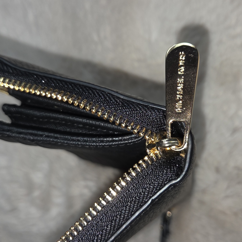 MICHAEL KORS Black Leather With Gold Wallet Wristlet With Strap EUC - Picture 8 of 12